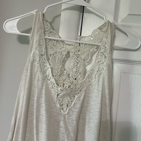 Lace Tank - Picture 3 of 5